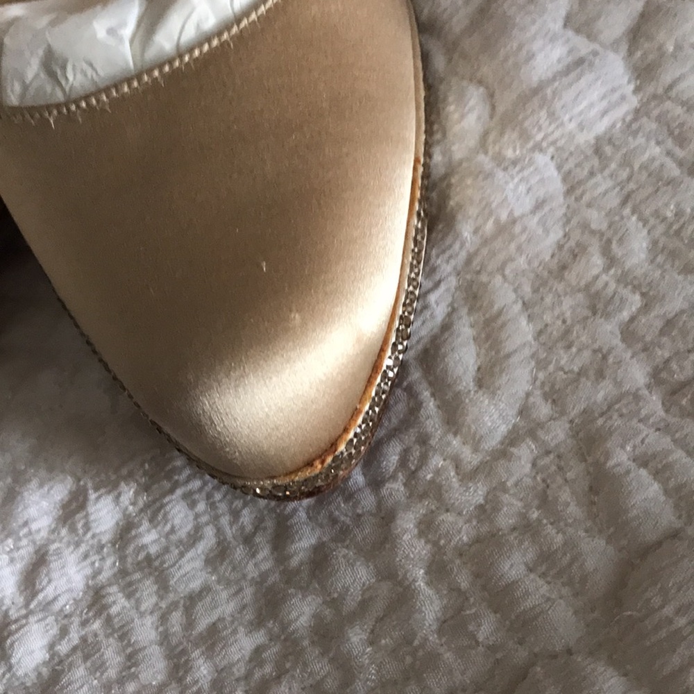 Rene Caovilla Satin Rhinestone embellished pump - Picture 13 of 13